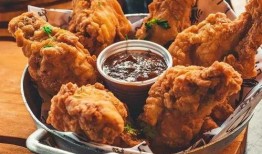 网红 吃瓜 吃炸鸡,吃瓜、吃炸鸡，揭秘网红美食生活